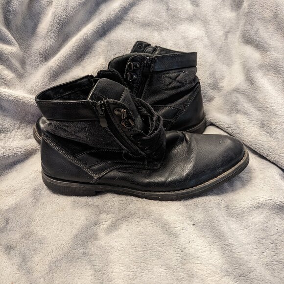 Boots - Picture 1 of 3